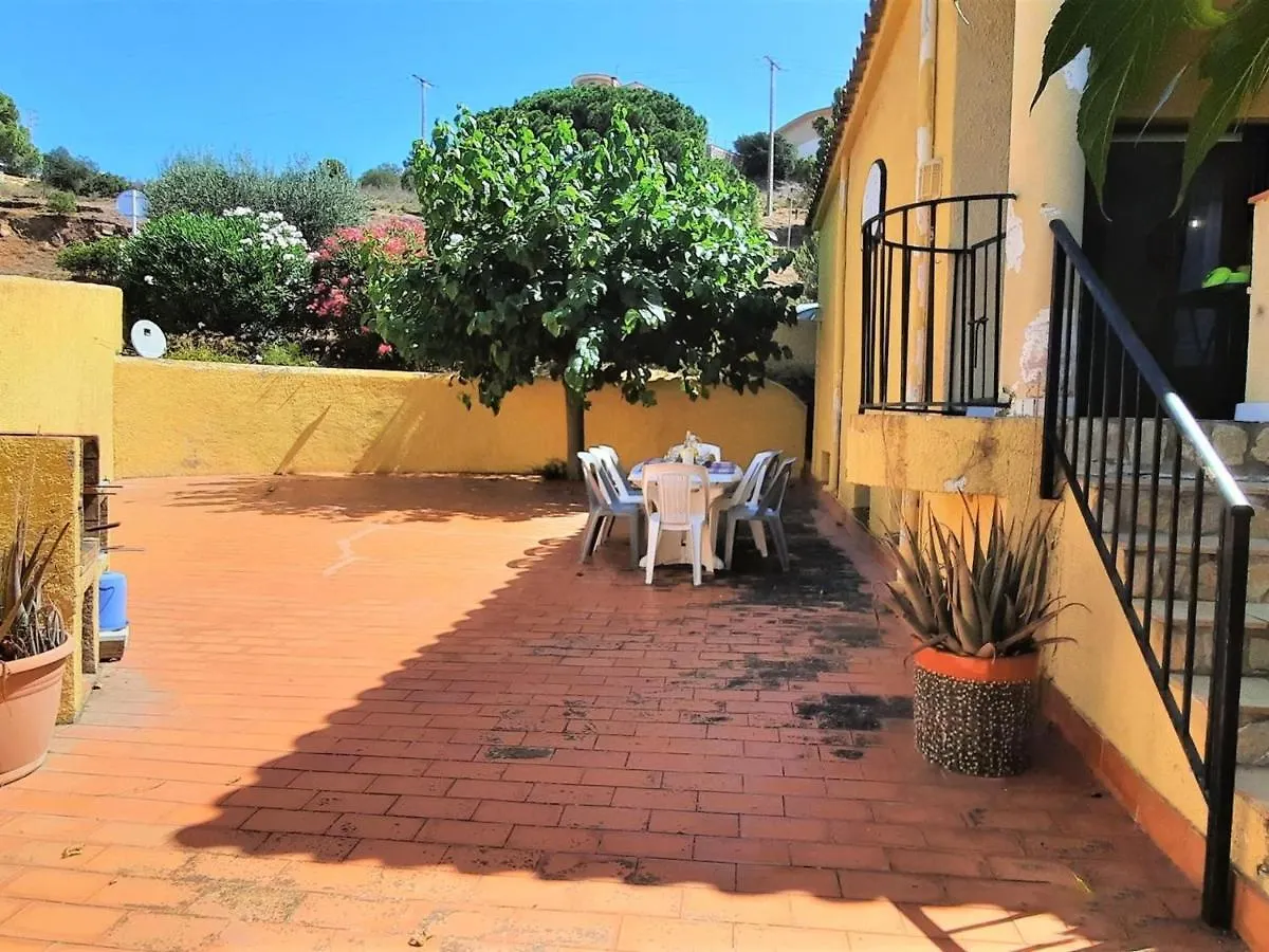Apartamento En Llanca Con Terraza, Bbq Y Cerca De Playas Y Actividades - Es-170-25 Daire