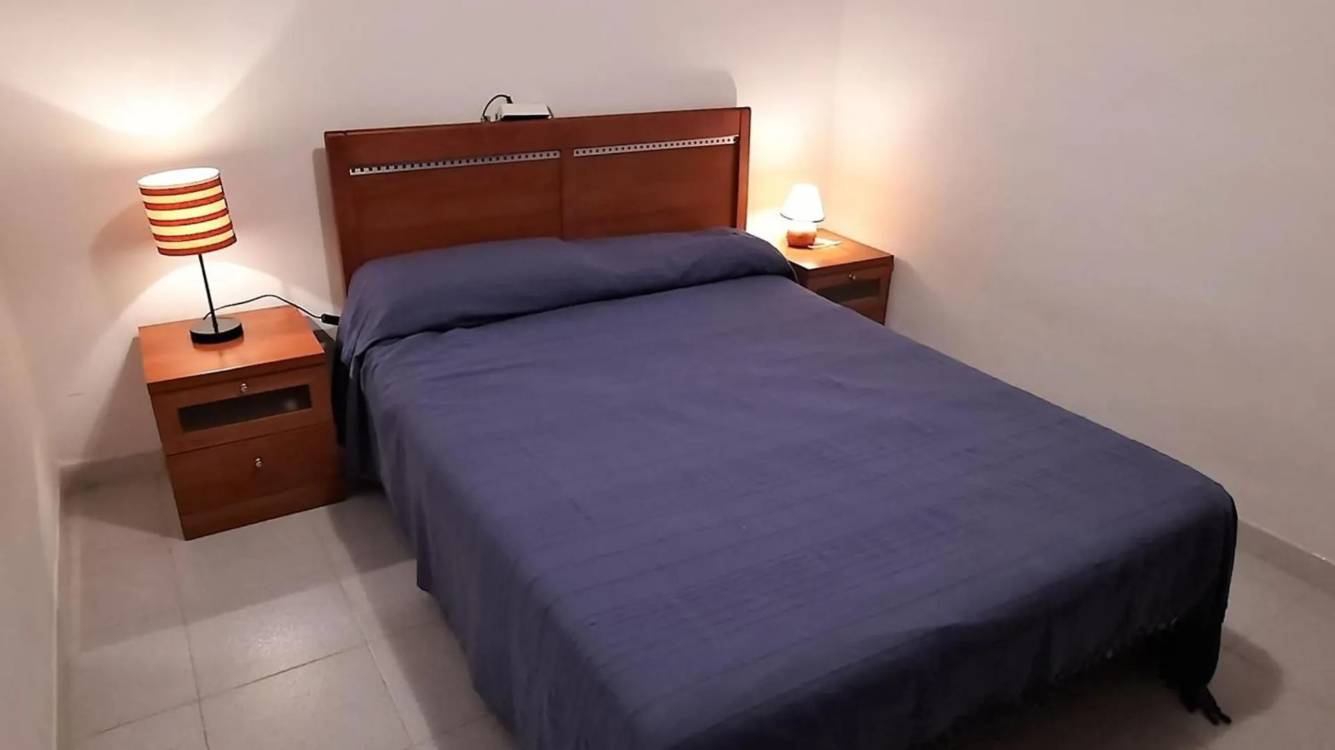 Daire Apartamento En Llanca Con Terraza, Bbq Y Cerca De Playas Y Actividades - Es-170-25 İspanya