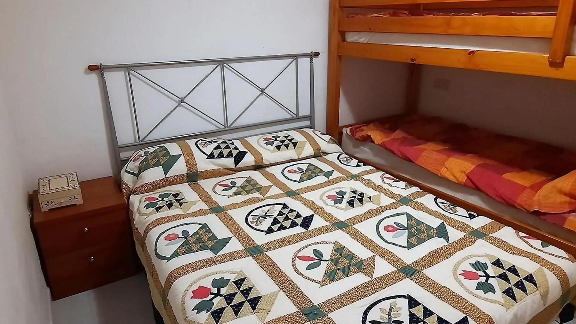 Daire Apartamento En Llanca Con Terraza, Bbq Y Cerca De Playas Y Actividades - Es-170-25 İspanya